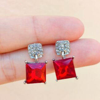 Aros piedra roja plateados