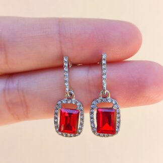 Aros colgantes con piedras plateados