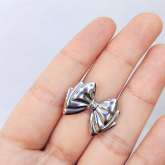 Anillo moño de acero quirúrgico