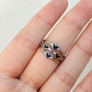 Anillo con esmalte negro de acero quirúrgico